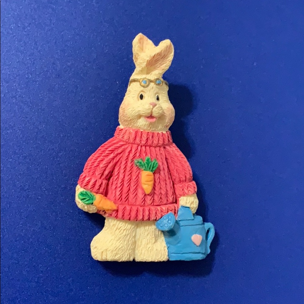 Amazon Vintage Easter Bunny Pin